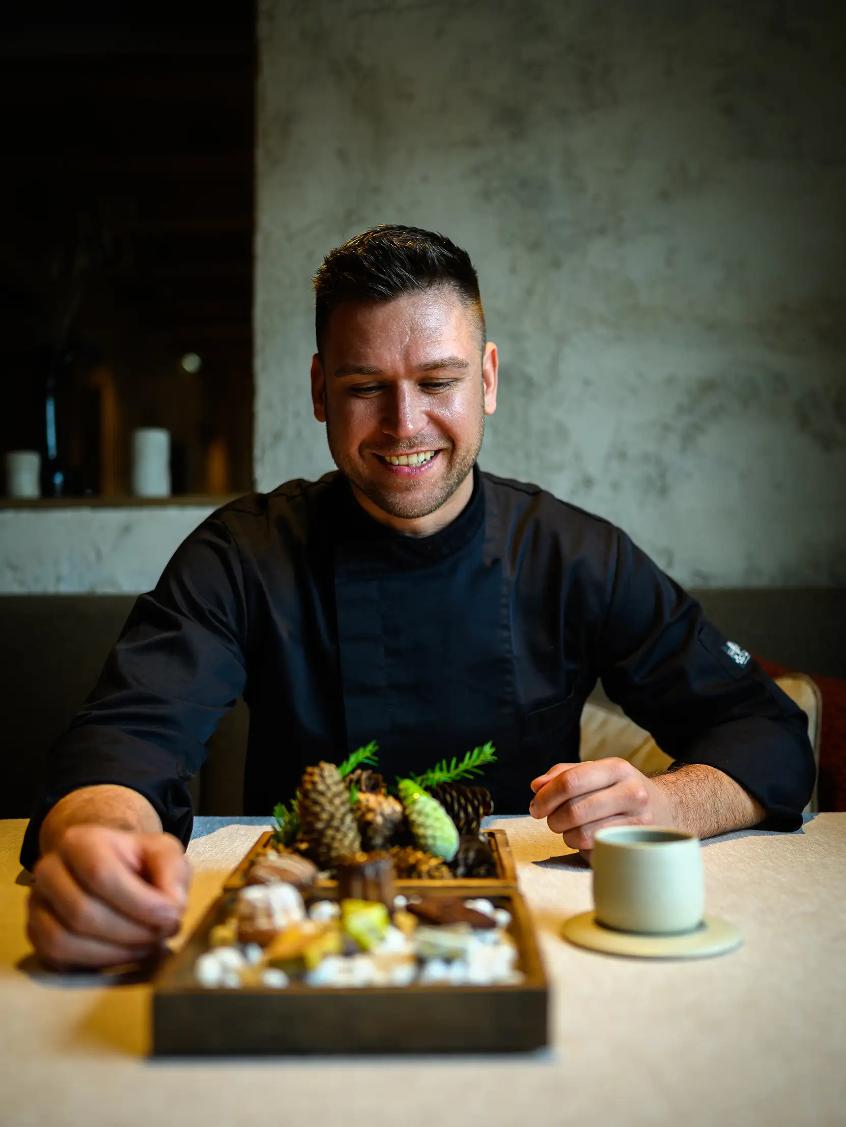 Phillip Schnabel präsentiert Degustationsmenü im Aurea Fine Dining